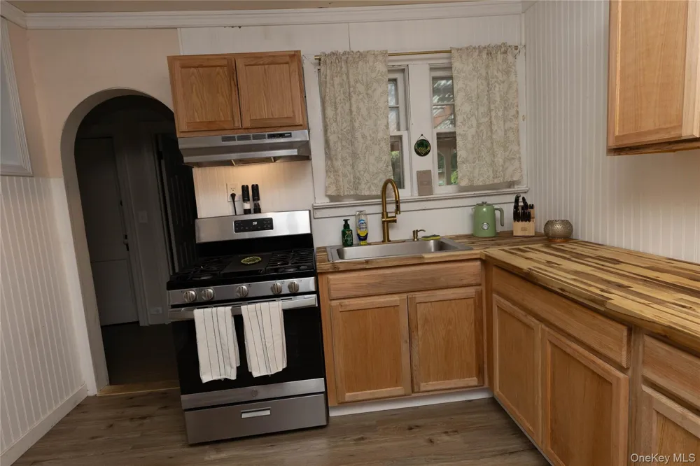 120 Lincoln Road Medford, NY 11763