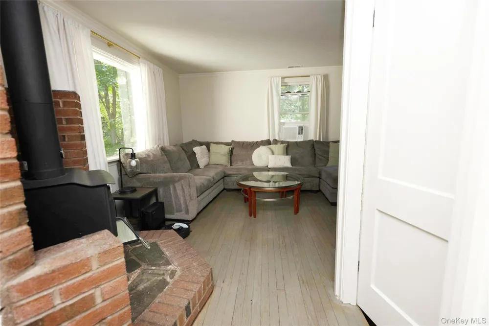 120 Lincoln Road Medford, NY 11763