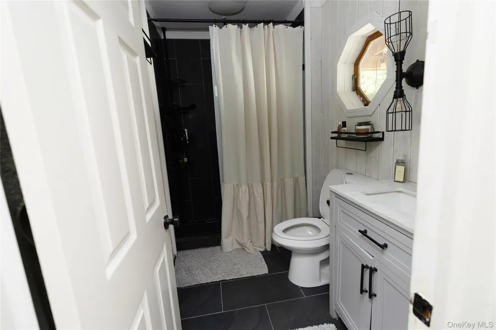 120 Lincoln Road Medford, NY 11763
