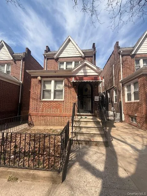 52-30 62nd Street Maspeth, NY 11378
