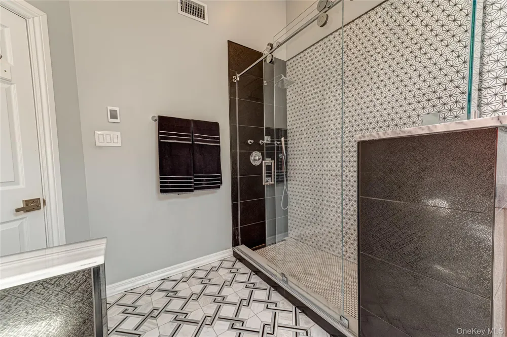 23 Willow Ridge Drive Smithtown, NY 11787