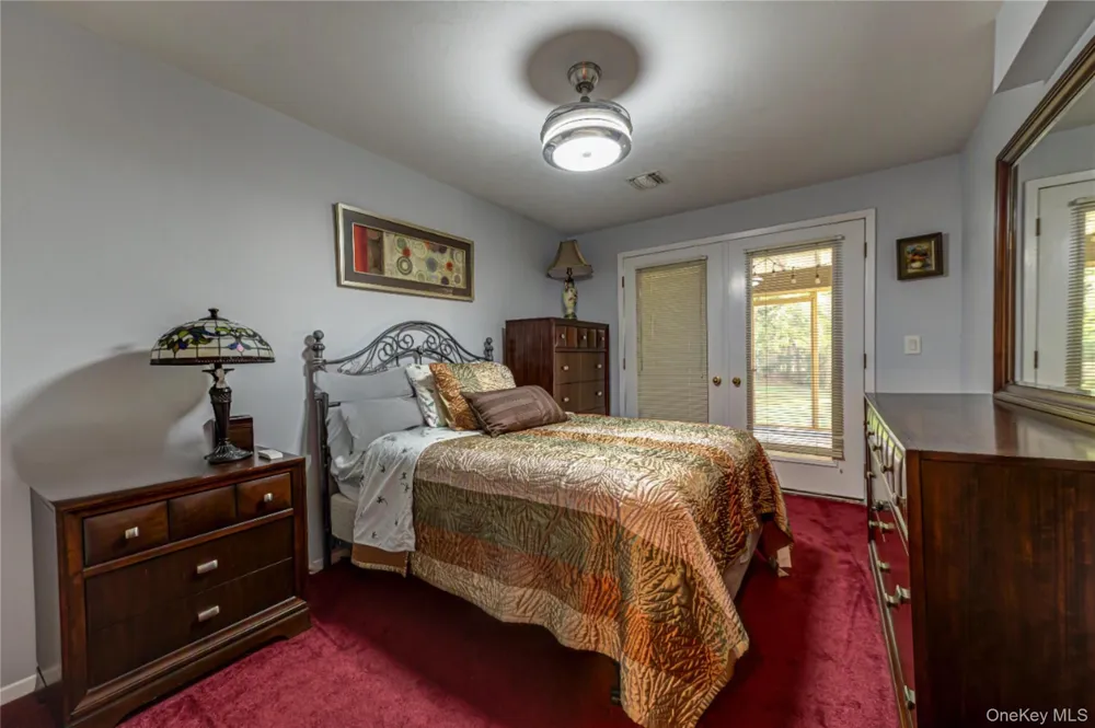 23 Willow Ridge Drive Smithtown, NY 11787