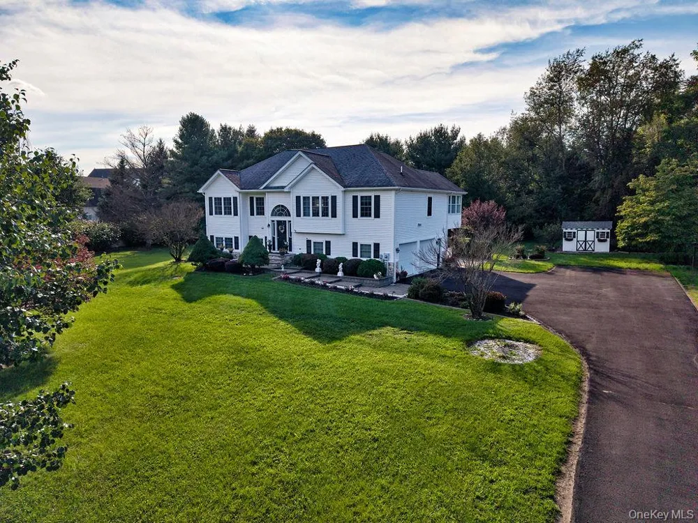 274 Robinson Lane Wappingers Falls, NY 12590