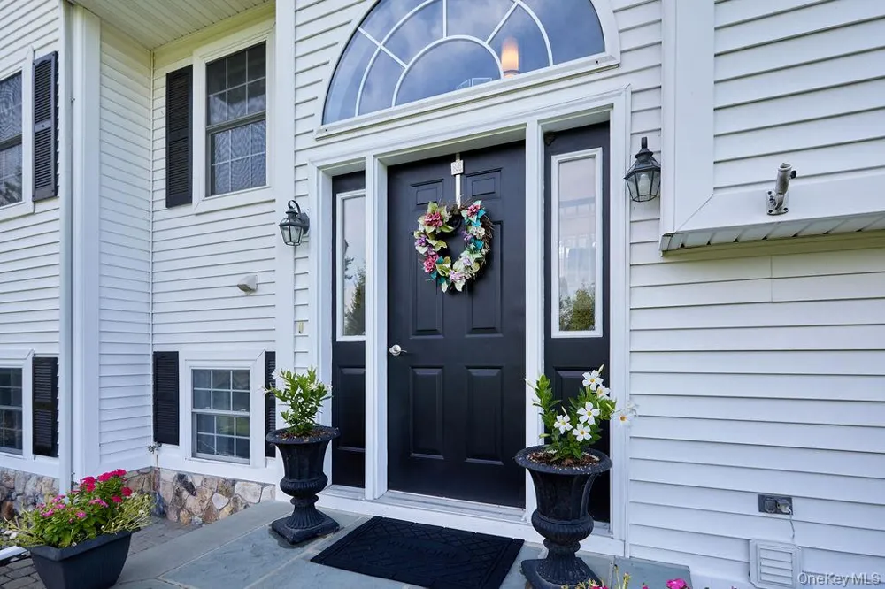 274 Robinson Lane Wappingers Falls, NY 12590
