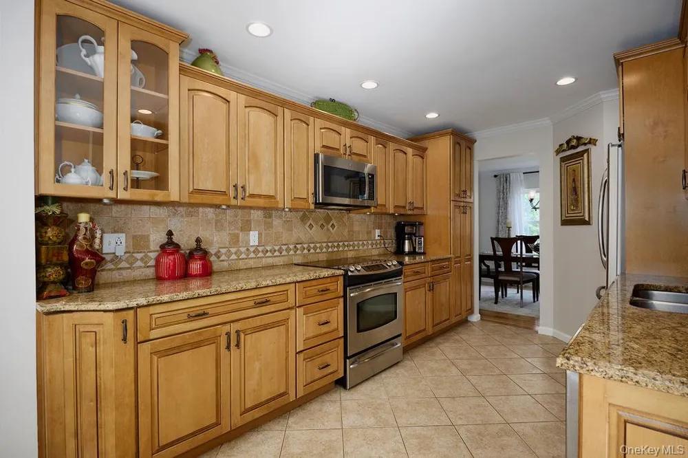 274 Robinson Lane Wappingers Falls, NY 12590