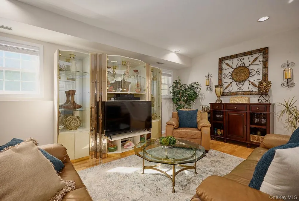 274 Robinson Lane Wappingers Falls, NY 12590