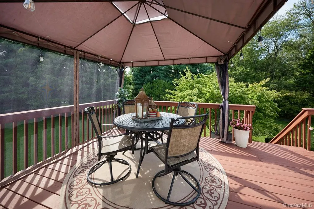 274 Robinson Lane Wappingers Falls, NY 12590