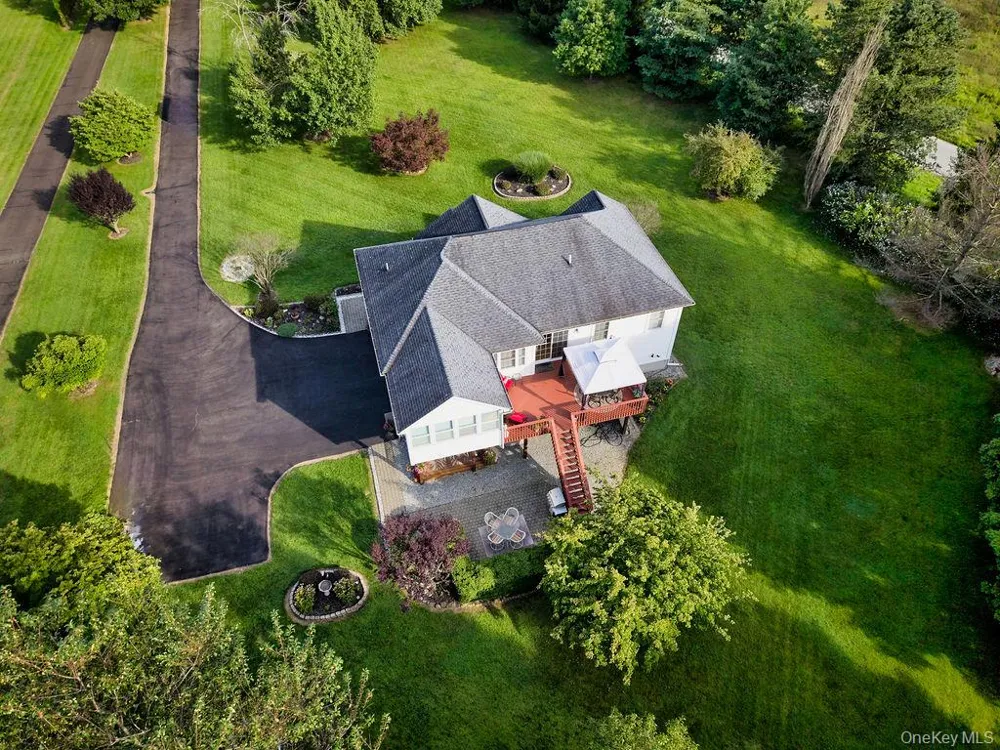 274 Robinson Lane Wappingers Falls, NY 12590