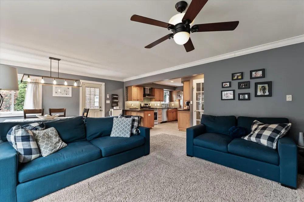 16943 Elizabeth Street Beverly Hills, MI 48025