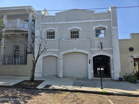 118 Dock Street #Apt 2