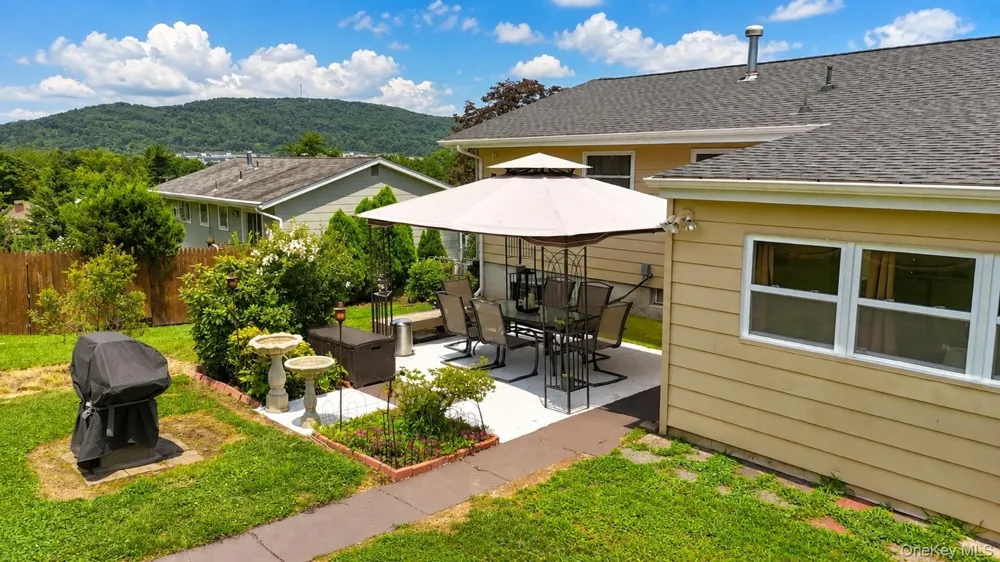 125 Riverview Drive Fishkill, NY 12524