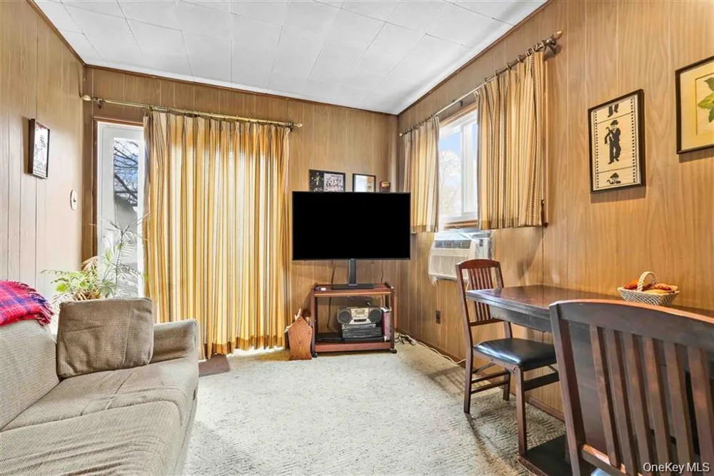 84-92A Austin Street Kew Gardens, NY 11415