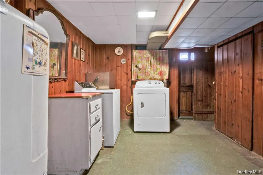 84-92A Austin Street Kew Gardens, NY 11415