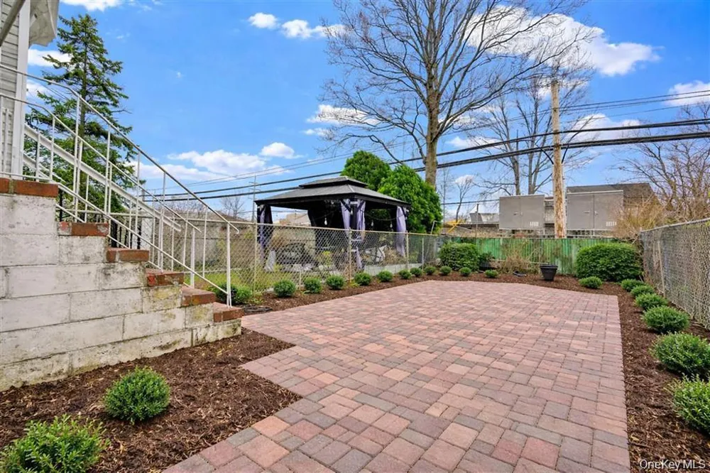 84-92A Austin Street Kew Gardens, NY 11415