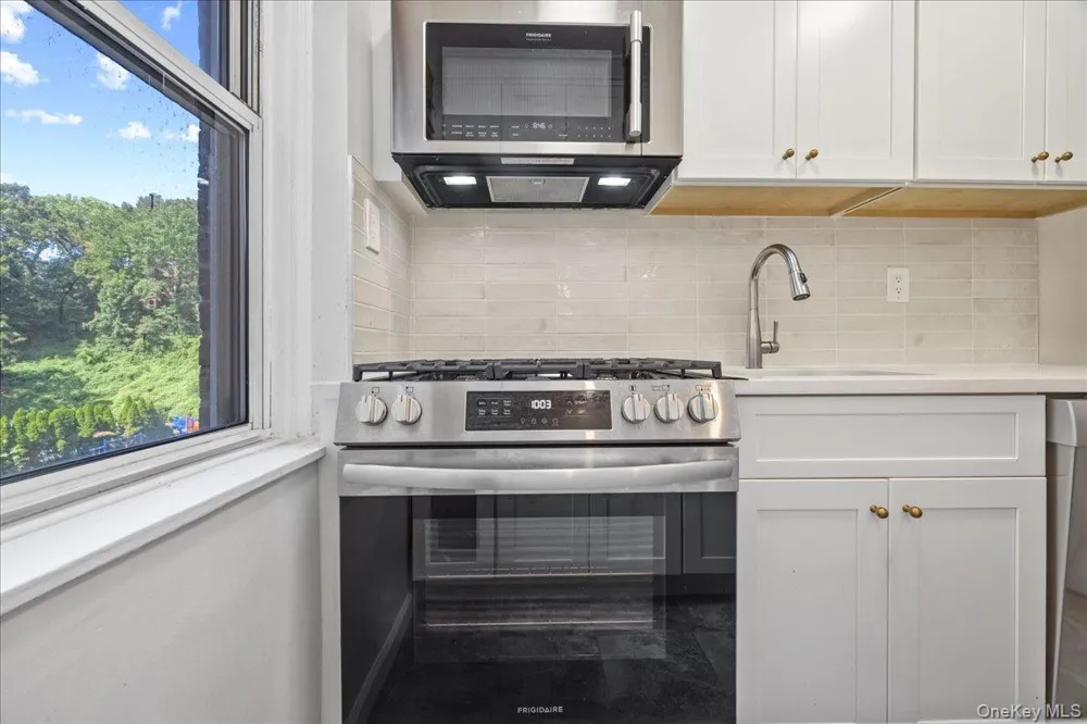 821 Bronx River Road #4D Bronxville, NY 10708