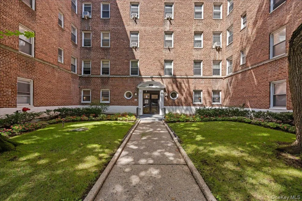 821 Bronx River Road #4D Bronxville, NY 10708