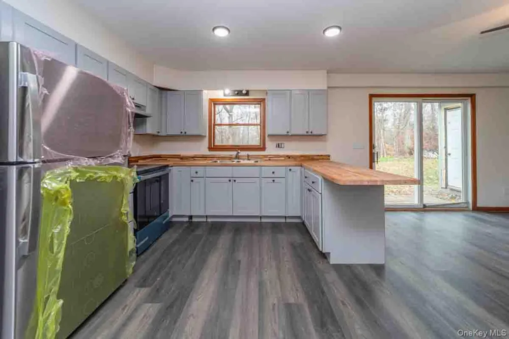 132 Red Top Road Wallkill, NY 12589