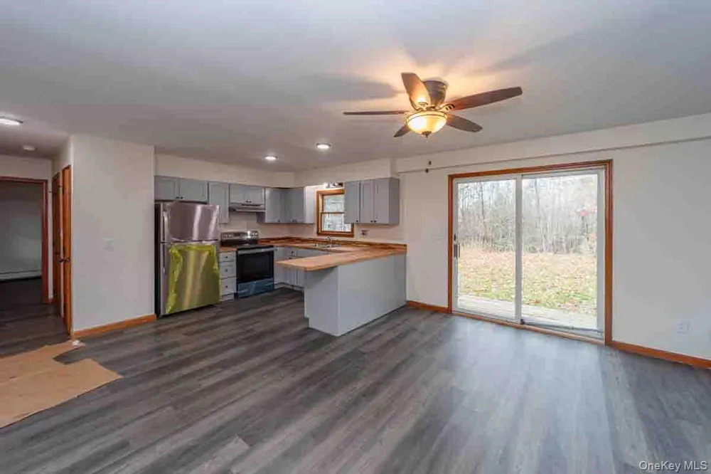 132 Red Top Road Wallkill, NY 12589
