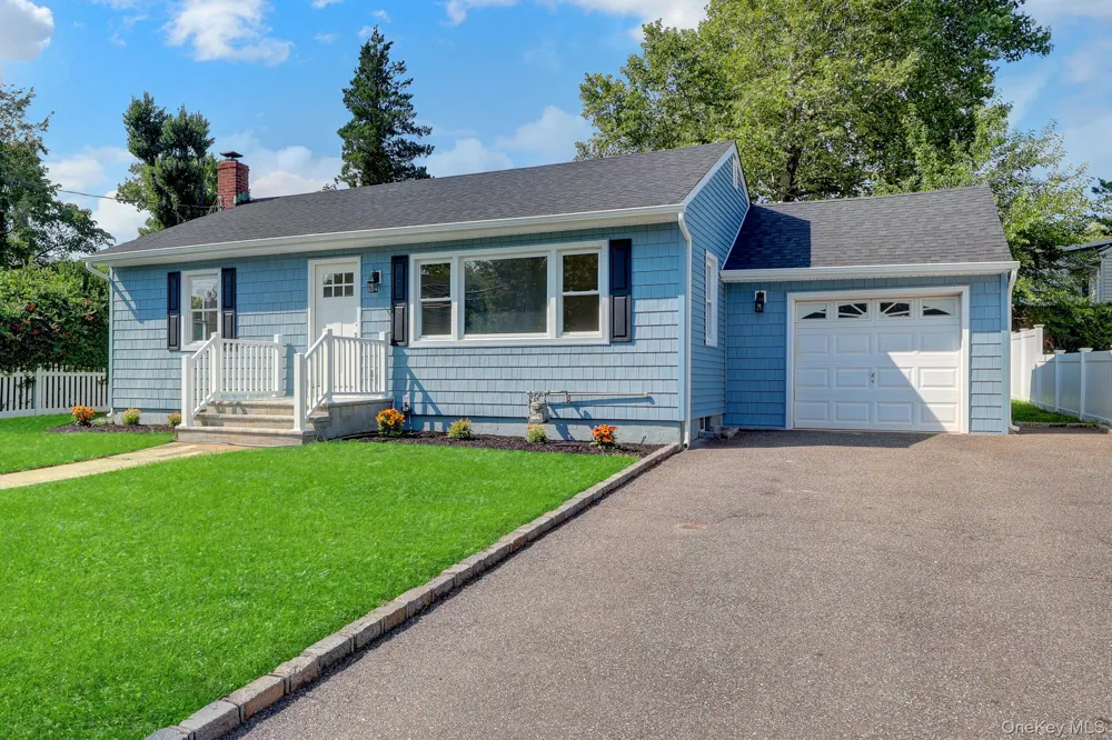 71 Valentine Avenue Glen Cove, NY 11542