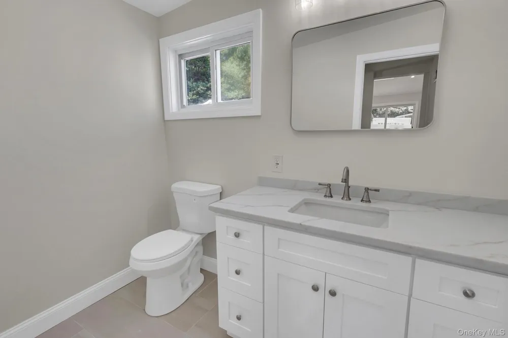 71 Valentine Avenue Glen Cove, NY 11542