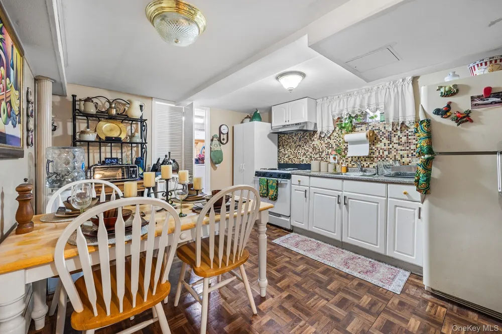 44 Belmont Boulevard Elmont, NY 11003