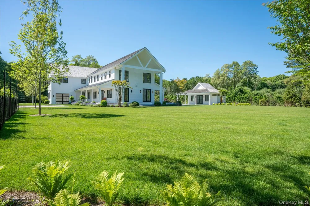 275 Narrow Lane Bridgehampton, NY 11932