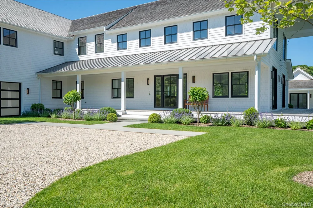 275 Narrow Lane Bridgehampton, NY 11932