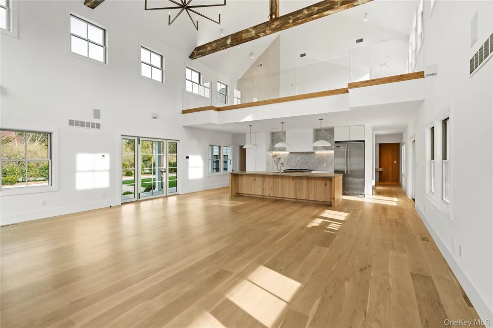 275 Narrow Lane Bridgehampton, NY 11932