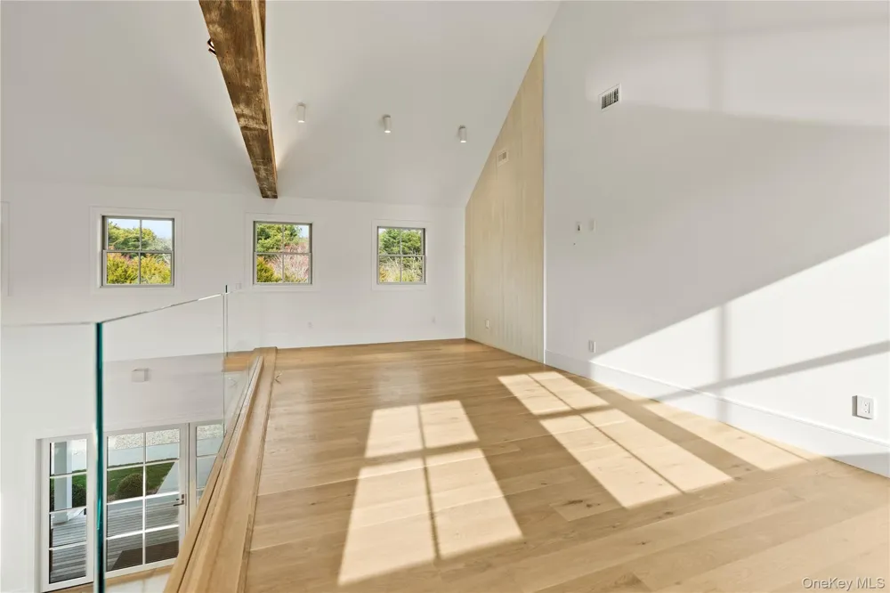 275 Narrow Lane Bridgehampton, NY 11932
