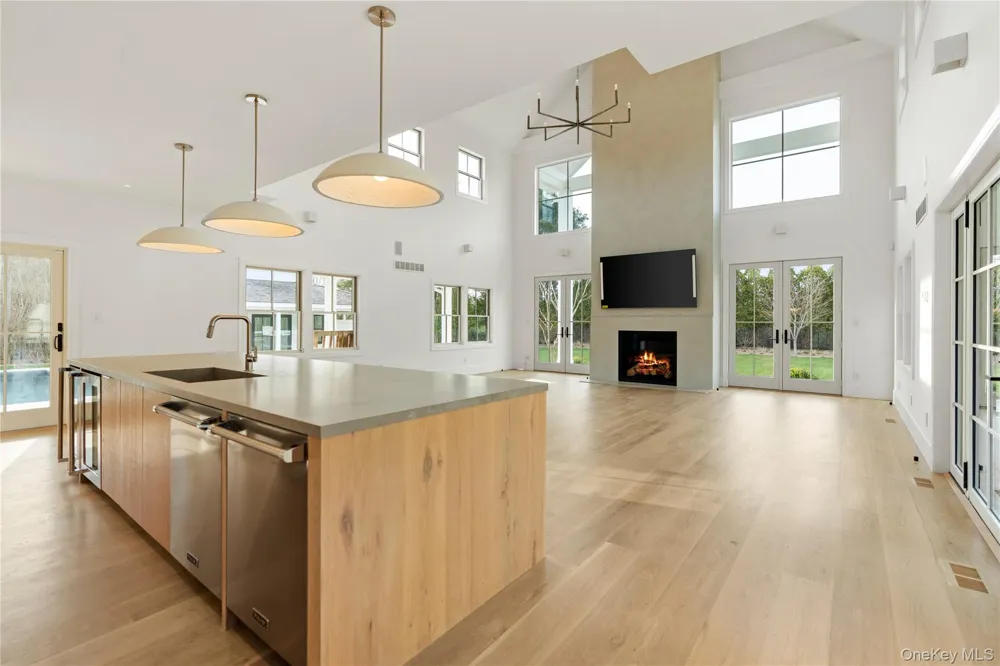 275 Narrow Lane Bridgehampton, NY 11932