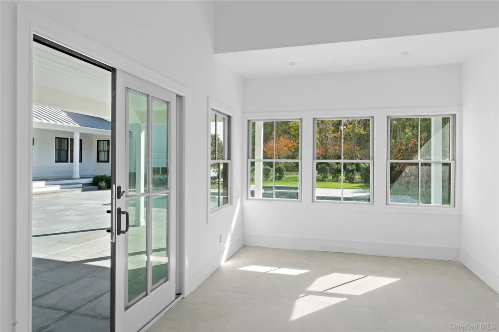 275 Narrow Lane Bridgehampton, NY 11932