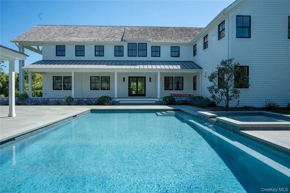 275 Narrow Lane Bridgehampton, NY 11932