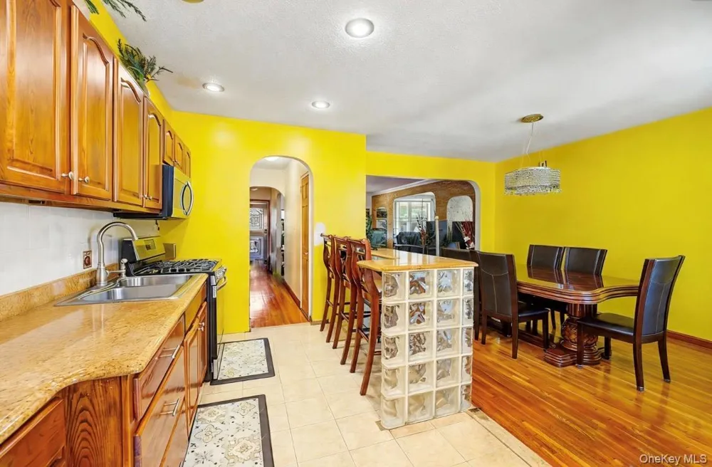 4315 Avenue J Brooklyn, NY 11210