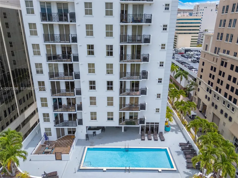 357 Almeria Ave #1105 Coral Gables, FL 33134