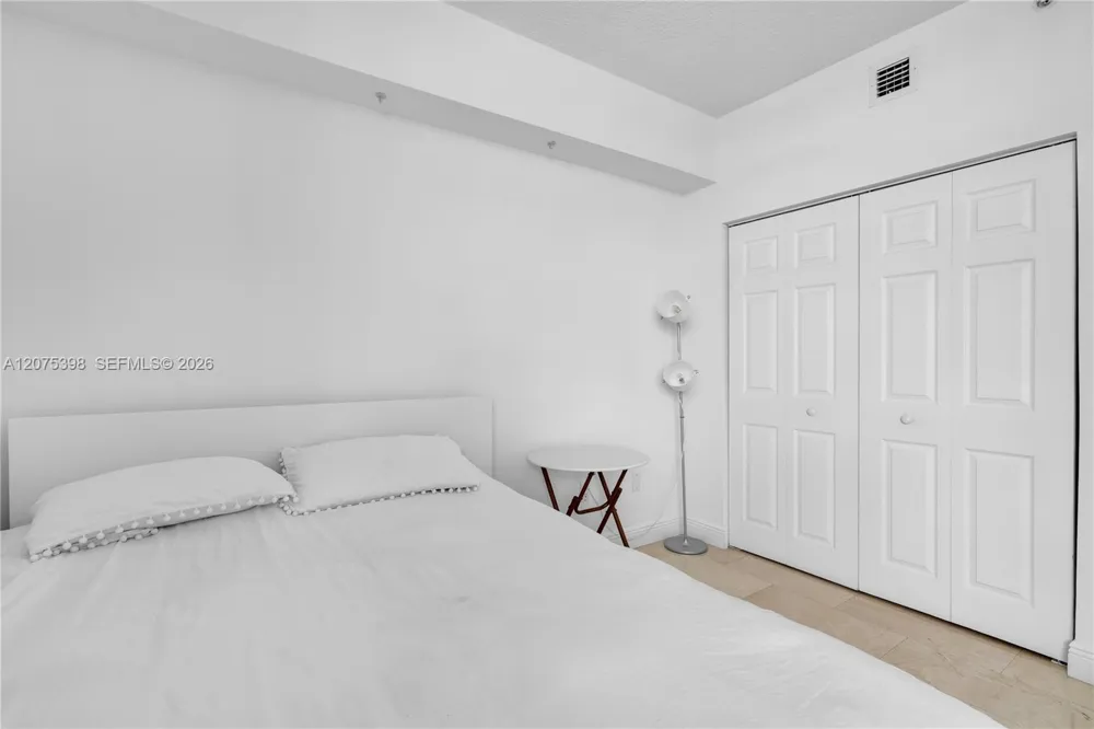 357 Almeria Ave #1105 Coral Gables, FL 33134