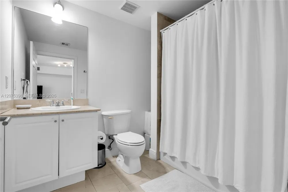 357 Almeria Ave #1105 Coral Gables, FL 33134