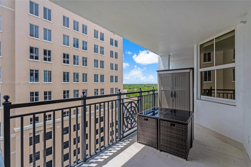 357 Almeria Ave #1105 Coral Gables, FL 33134