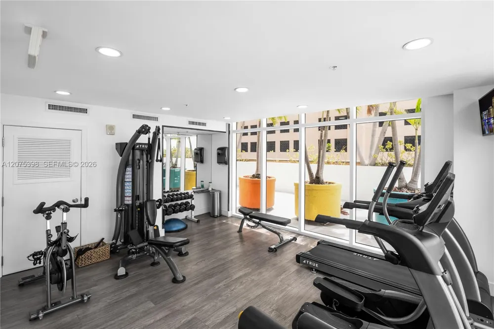 357 Almeria Ave #1105 Coral Gables, FL 33134