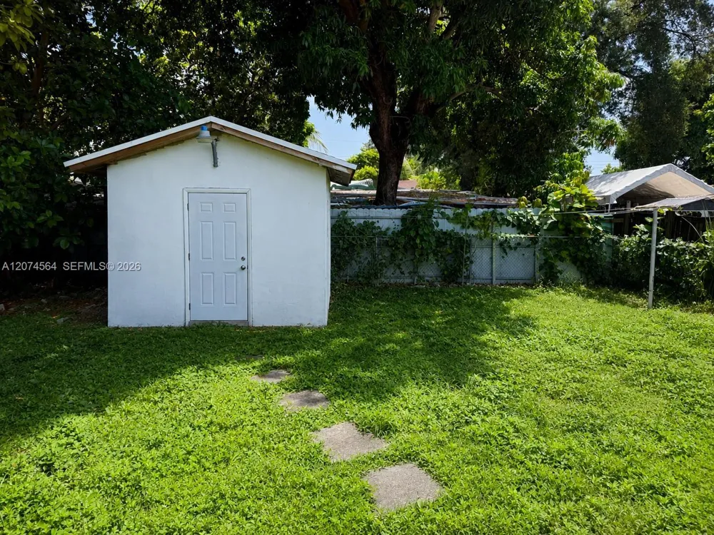 3010 NW 32nd St Miami, FL 33142