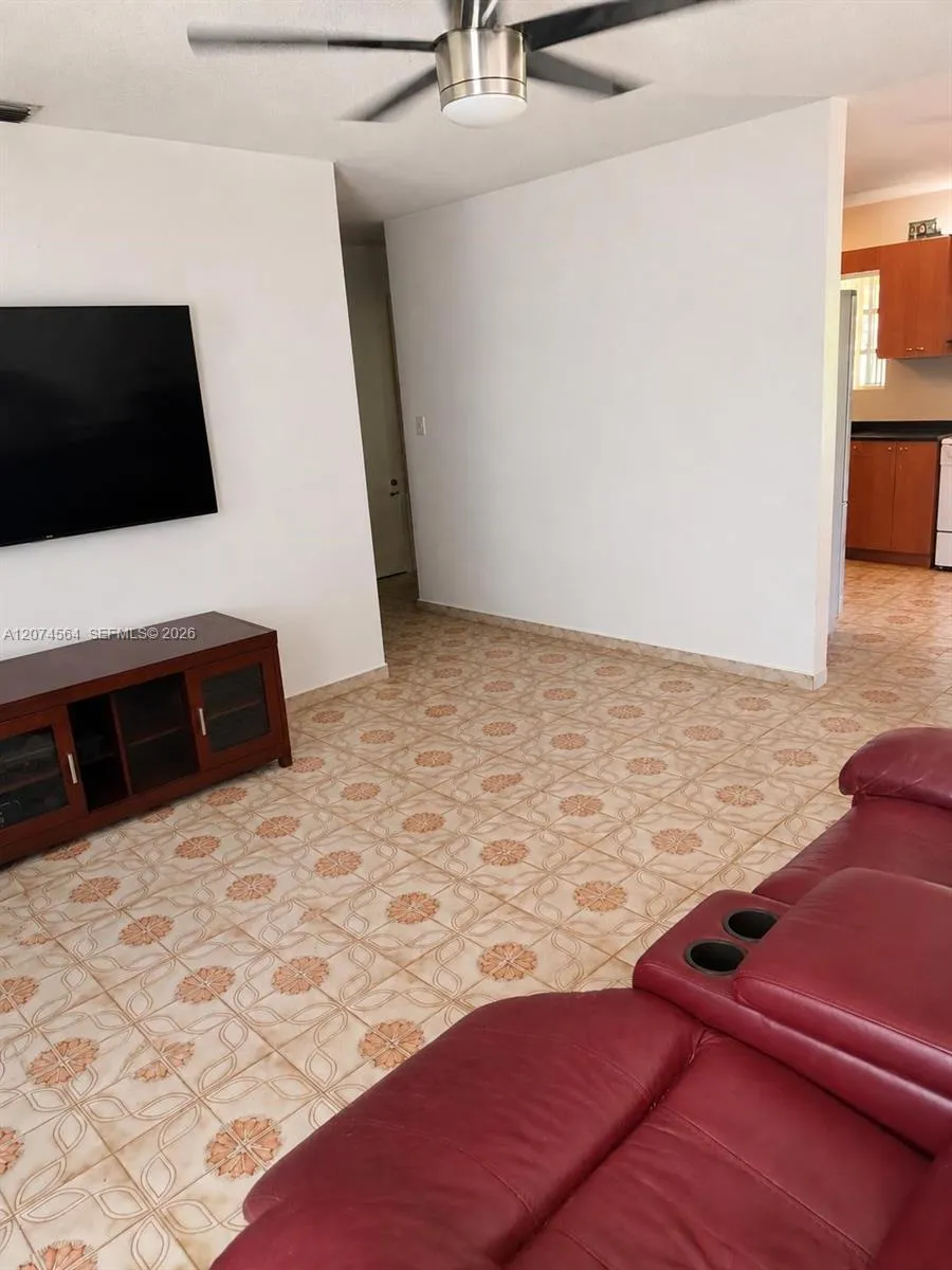 3010 NW 32nd St Miami, FL 33142