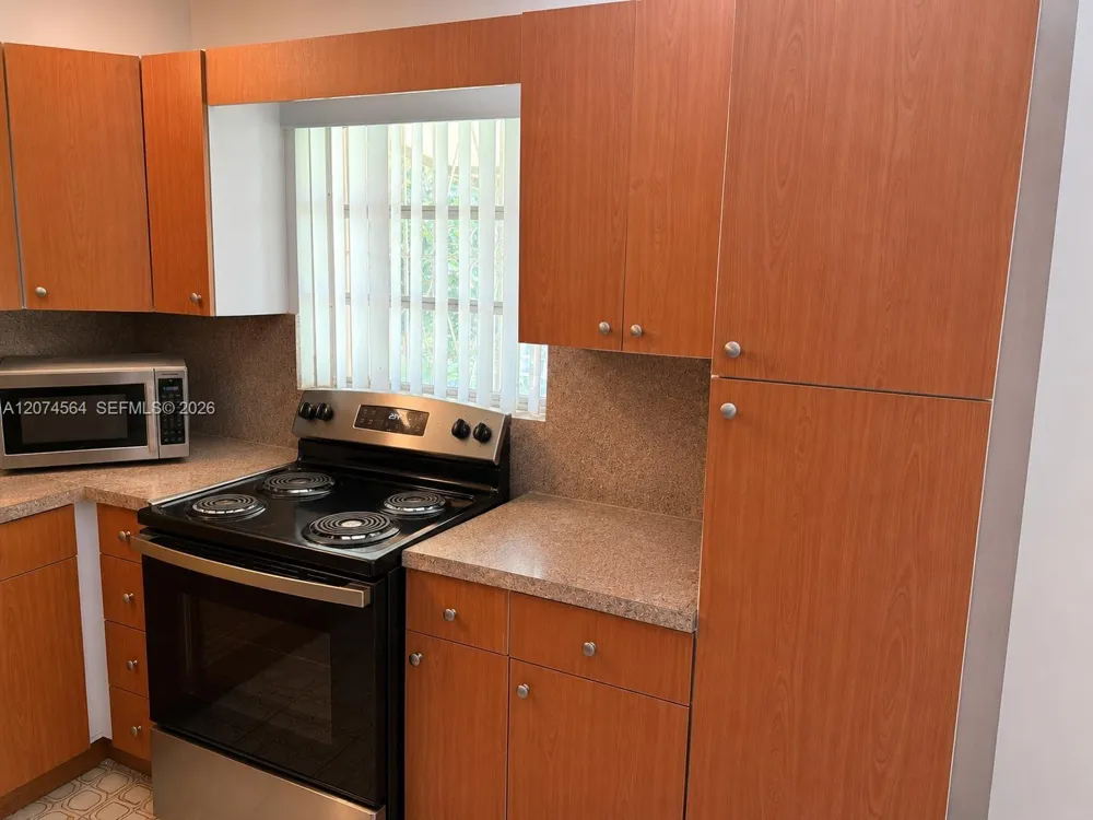 3010 NW 32nd St Miami, FL 33142