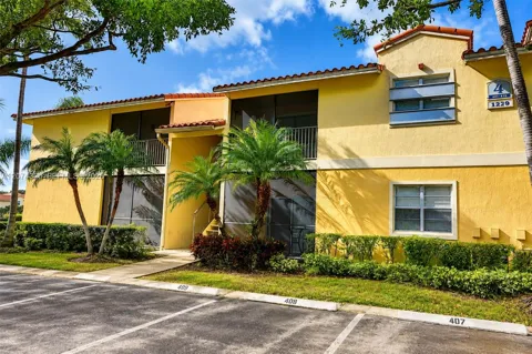 1229 SW 46th Ave #408