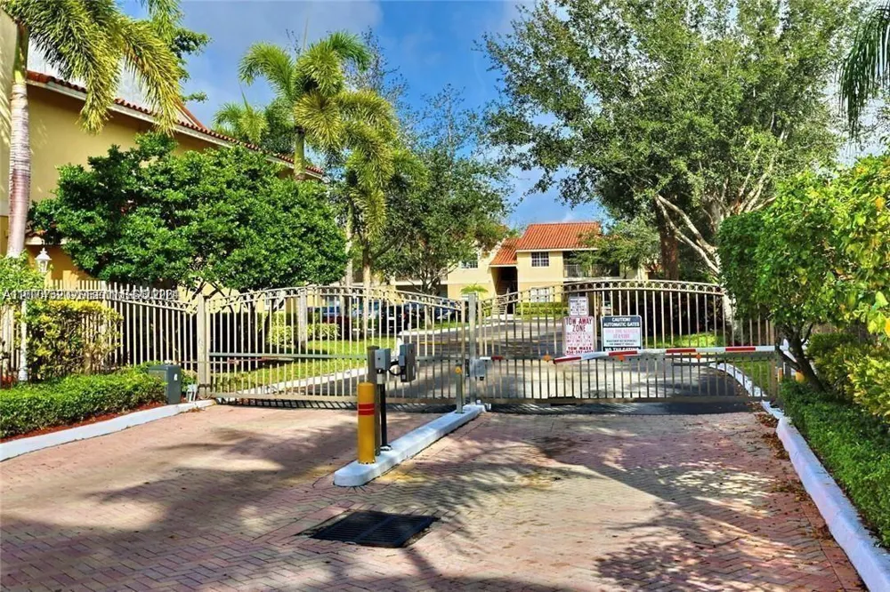 1229 SW 46th Ave #408 Pompano Beach, FL 33069