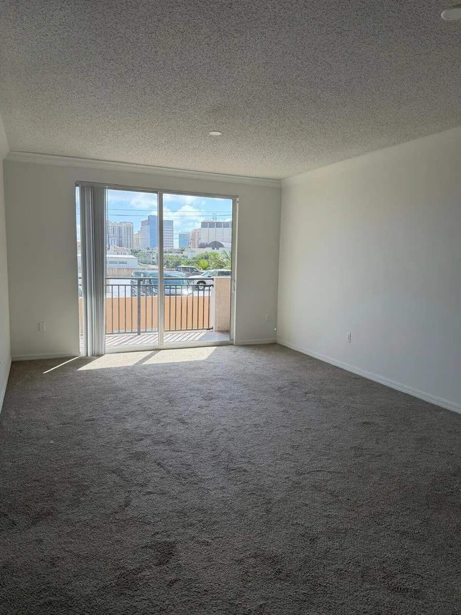 616 CLEARWATER PARK ROAD #407 West Palm Beach, FL 33401