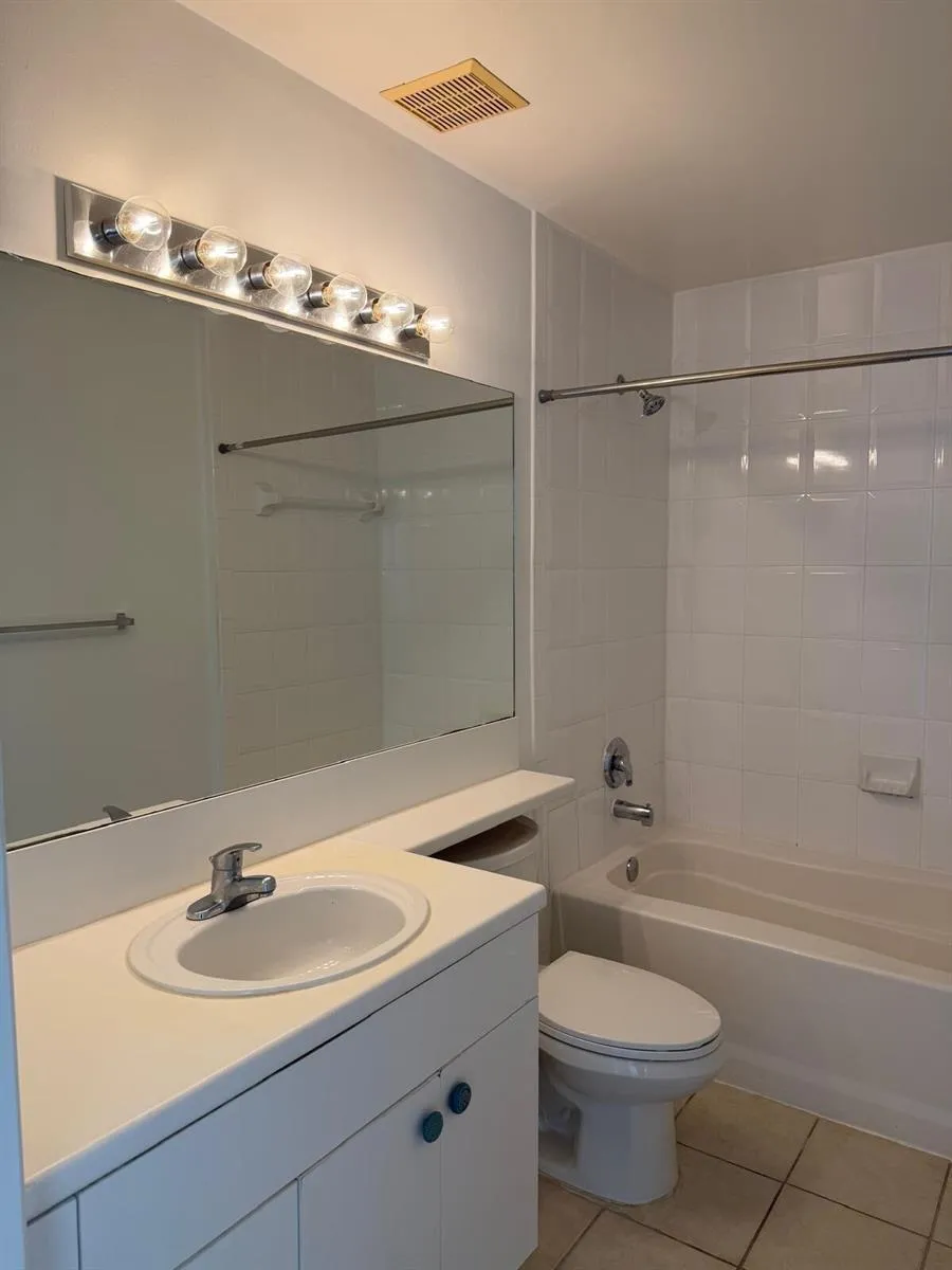 616 CLEARWATER PARK ROAD #407 West Palm Beach, FL 33401