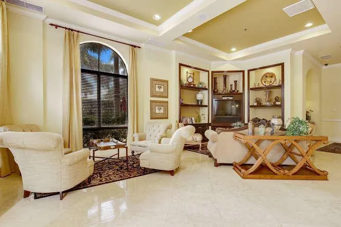616 CLEARWATER PARK ROAD #407 West Palm Beach, FL 33401
