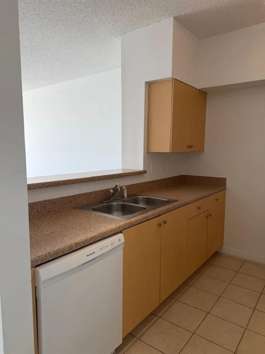 616 CLEARWATER PARK ROAD #407 West Palm Beach, FL 33401