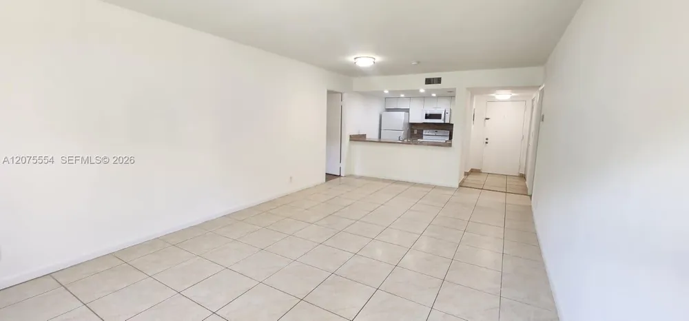 8160 Geneva Ct #104 Doral, FL 33166