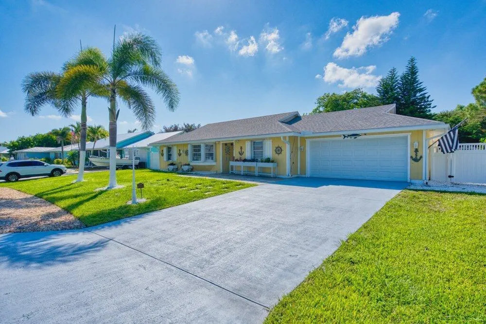 888 NE Maranta Terrado Jensen Beach, FL 34957