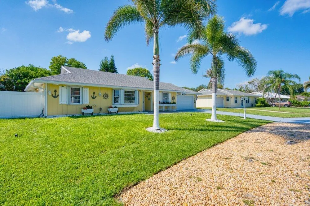 888 NE Maranta Terrado Jensen Beach, FL 34957